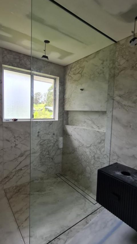 free-standing-frameless-shower-screen