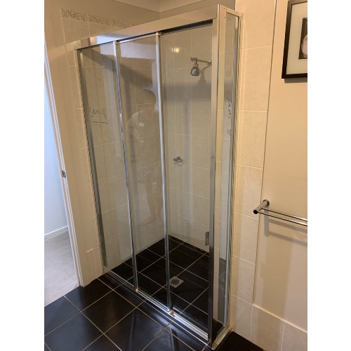 shower-screen-installation