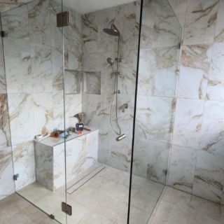 crystal-clear-bathroom