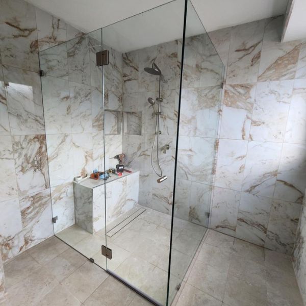 frameless-corner-shower-screens