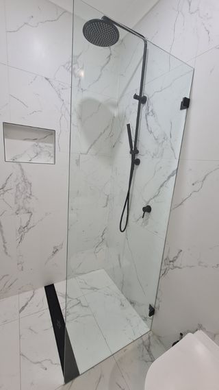 frameless-shower-screen
