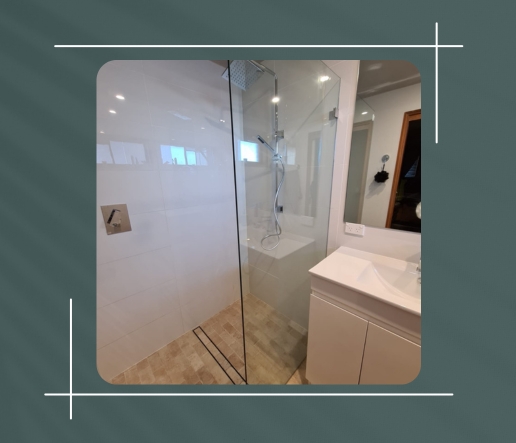 frameless-shower-panel