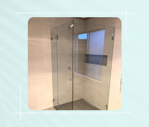 frameless-shower-screen-with-door