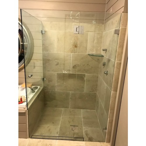 Corner-frameless-10mm-toughened-glass-bath-top-side-cut