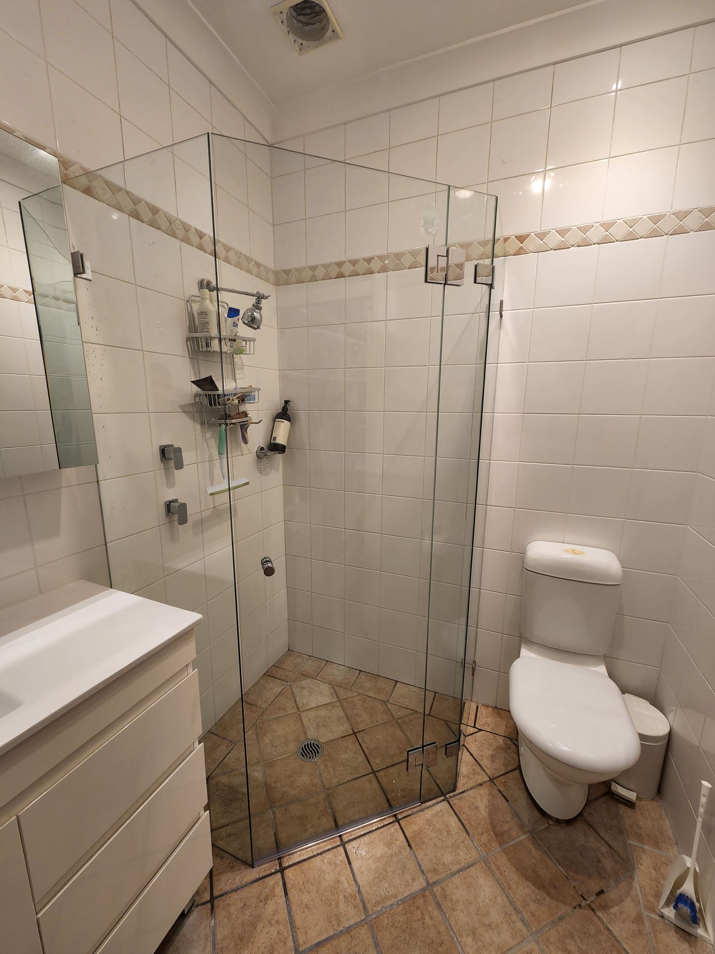 shower screen installed in North Turramurra by Showerland