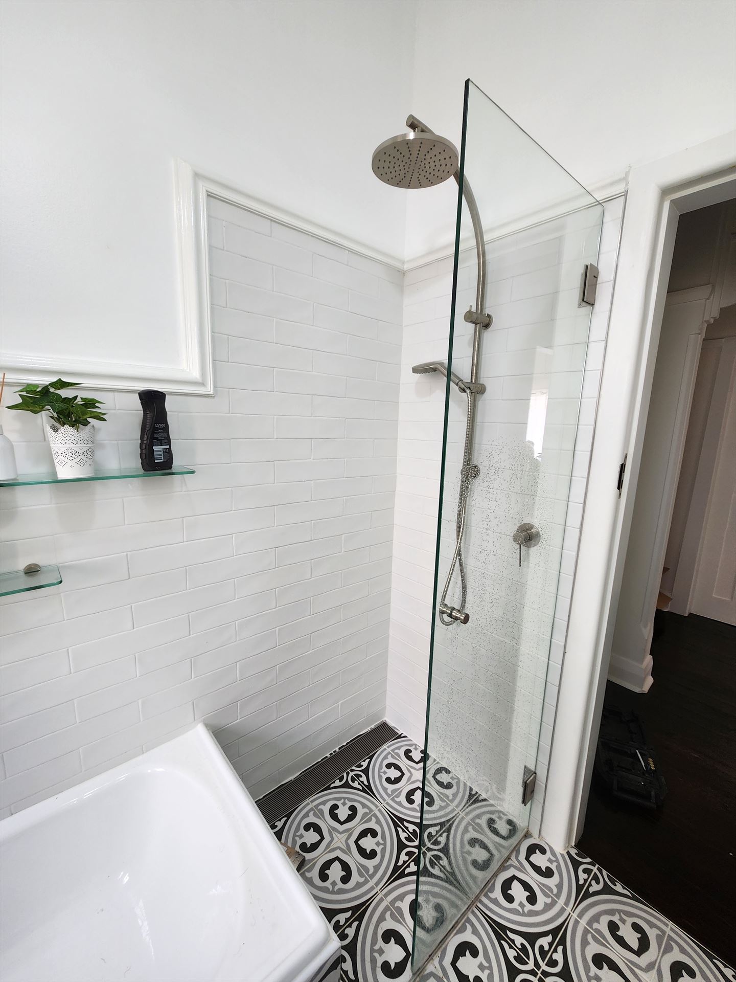 shower screen installed in Earlwood by Showerland