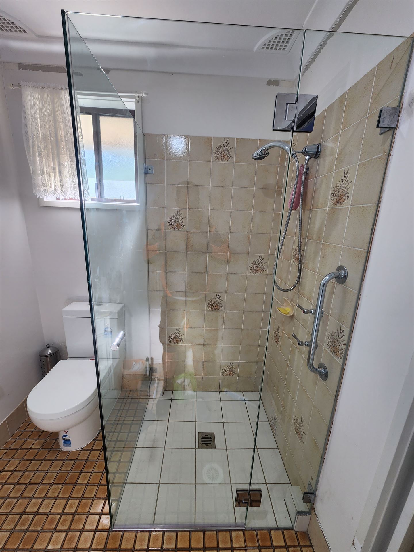 shower screen installed in Castle Hill by Showerland