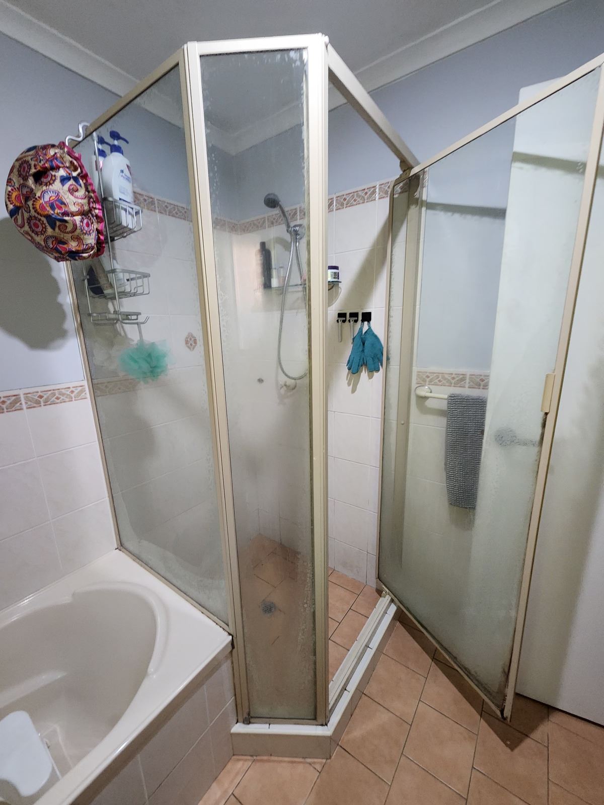 fully shower screen with white hardware installed in Kings Park by Showerland