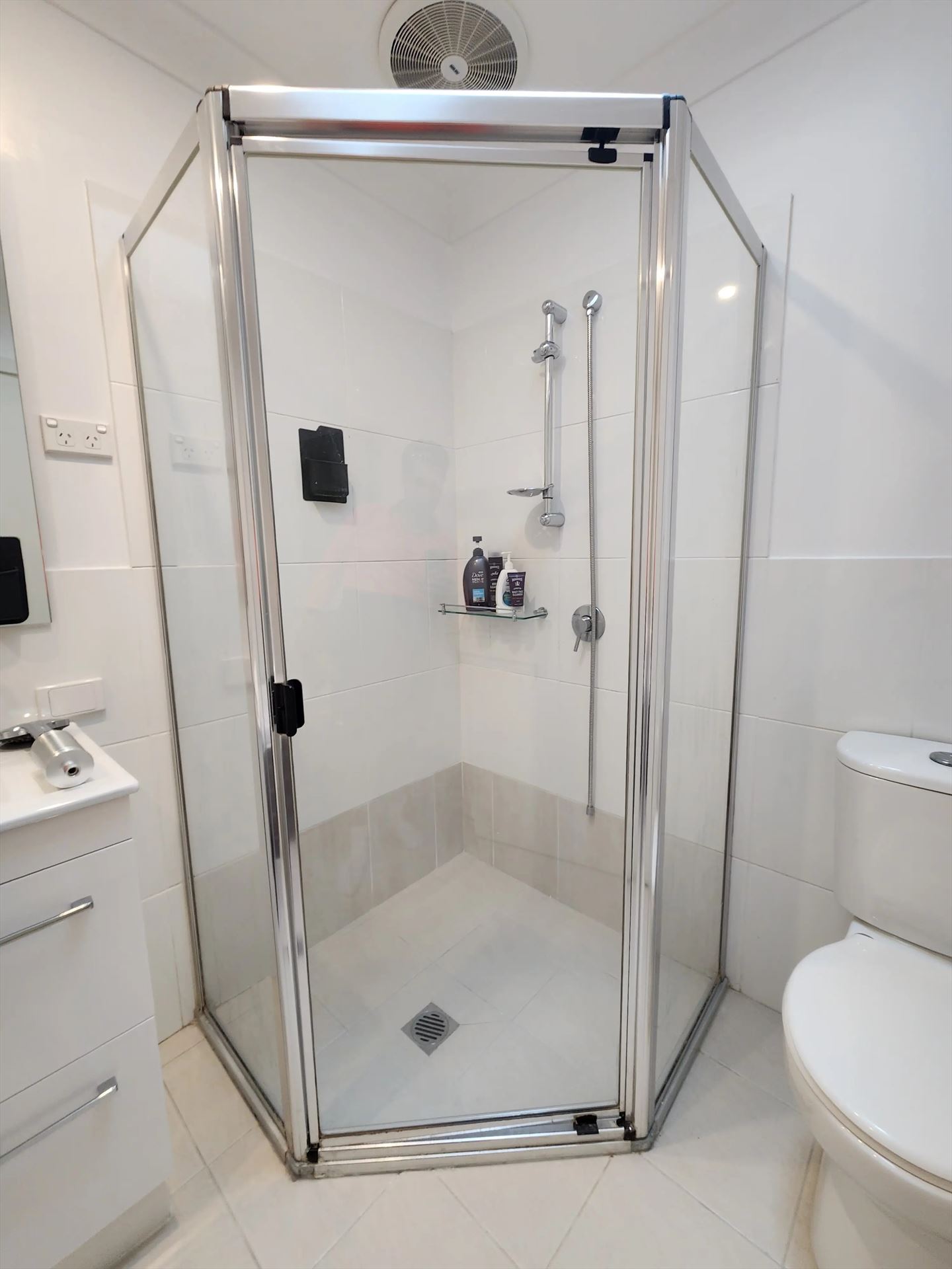 fully shower screen with chrome hardware installed in Kellyville Ridge by Showerland