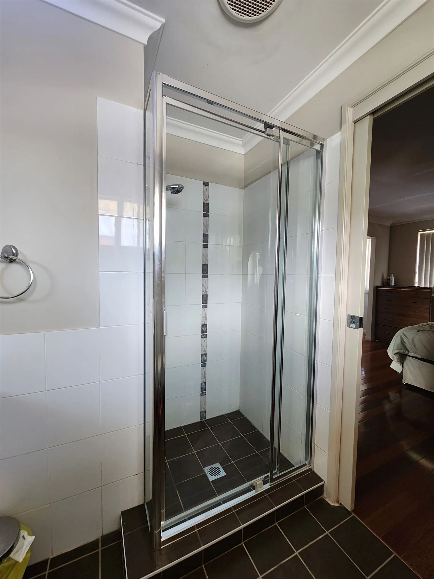 fully shower screen with chrome hardware installed in Old Toongabbie by Showerland