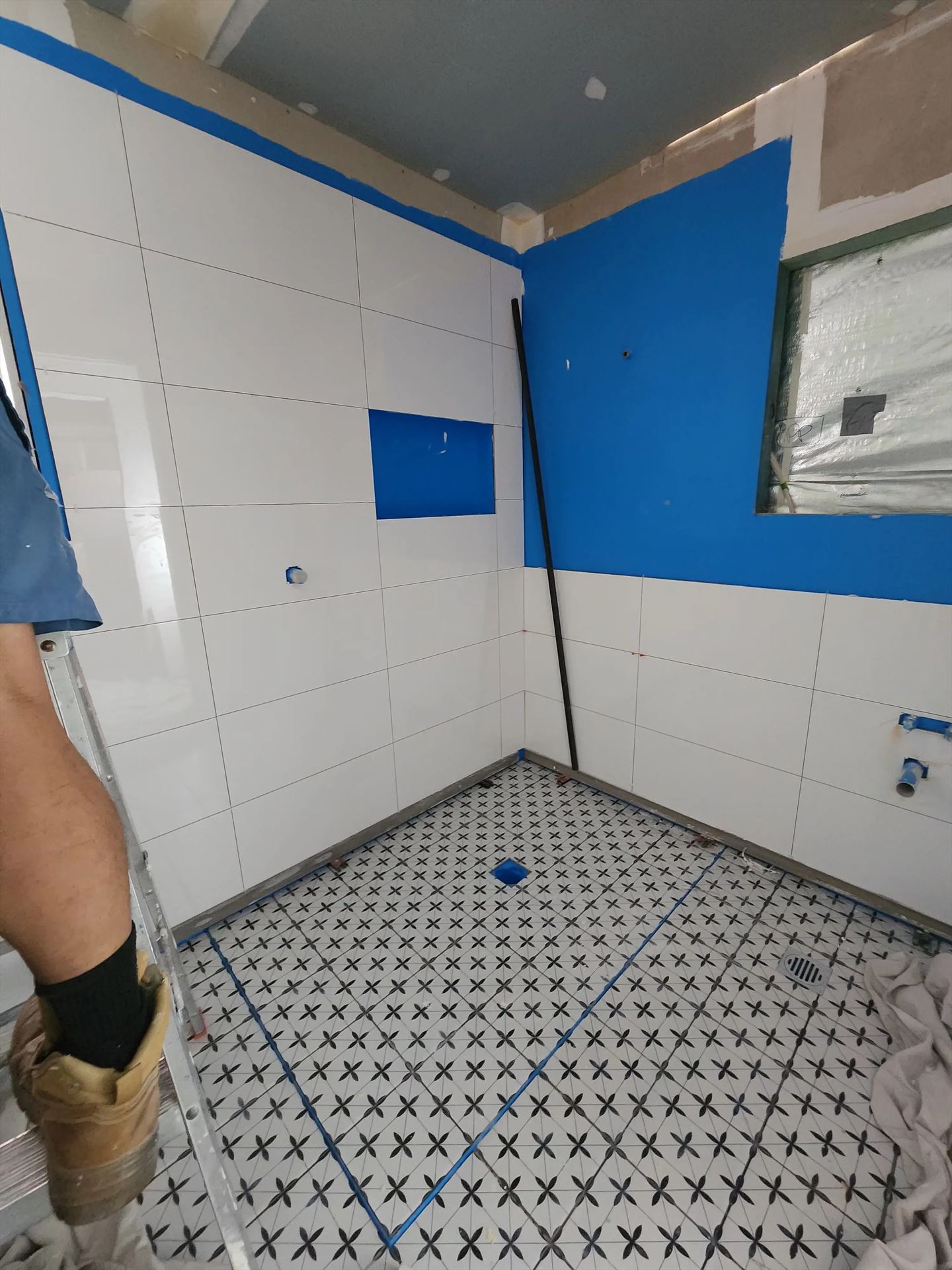 Bathroom before frameless shower screen install in Peakhurst