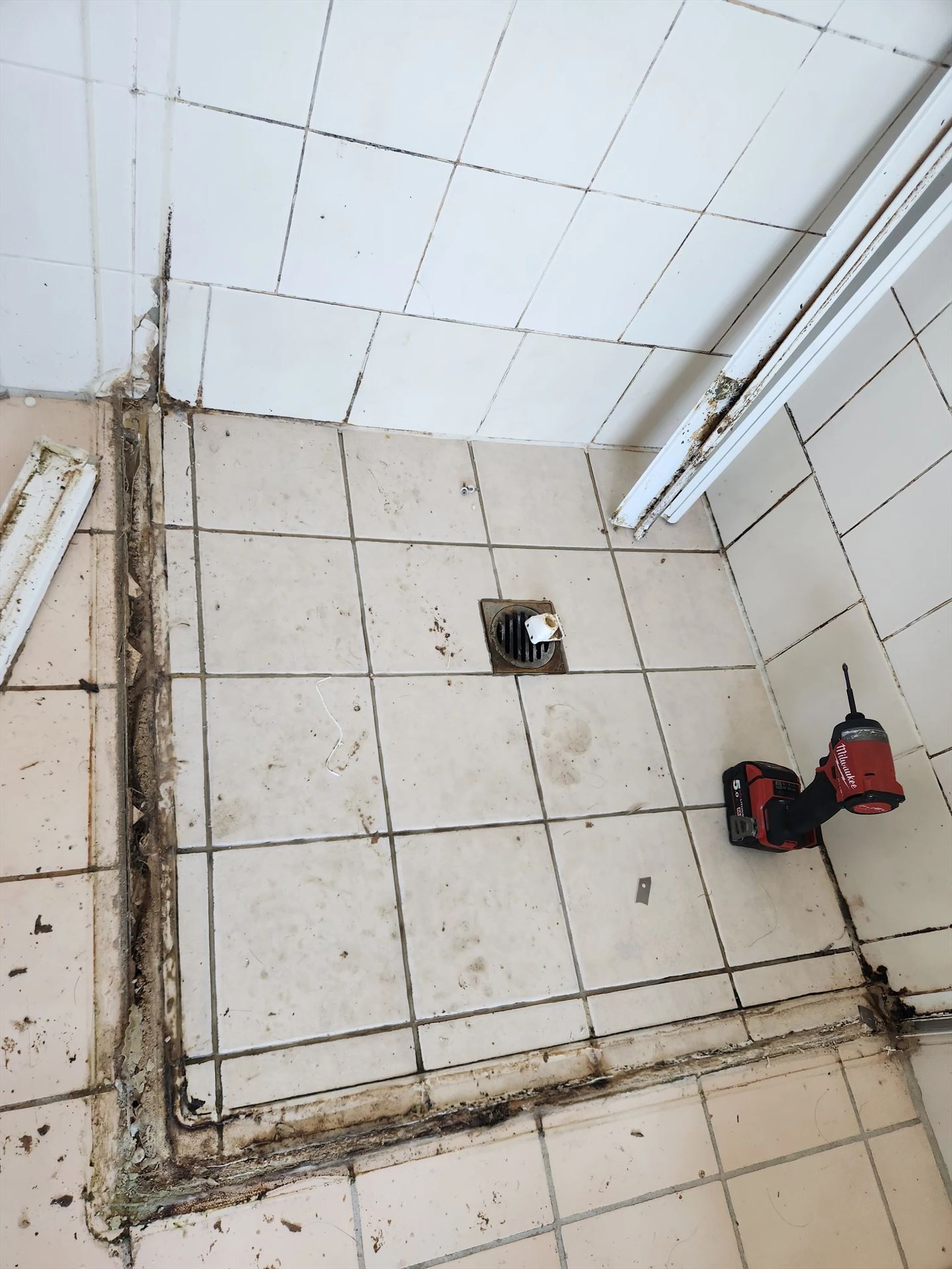 Bathroom before frameless shower screen install in Acacia Gardens