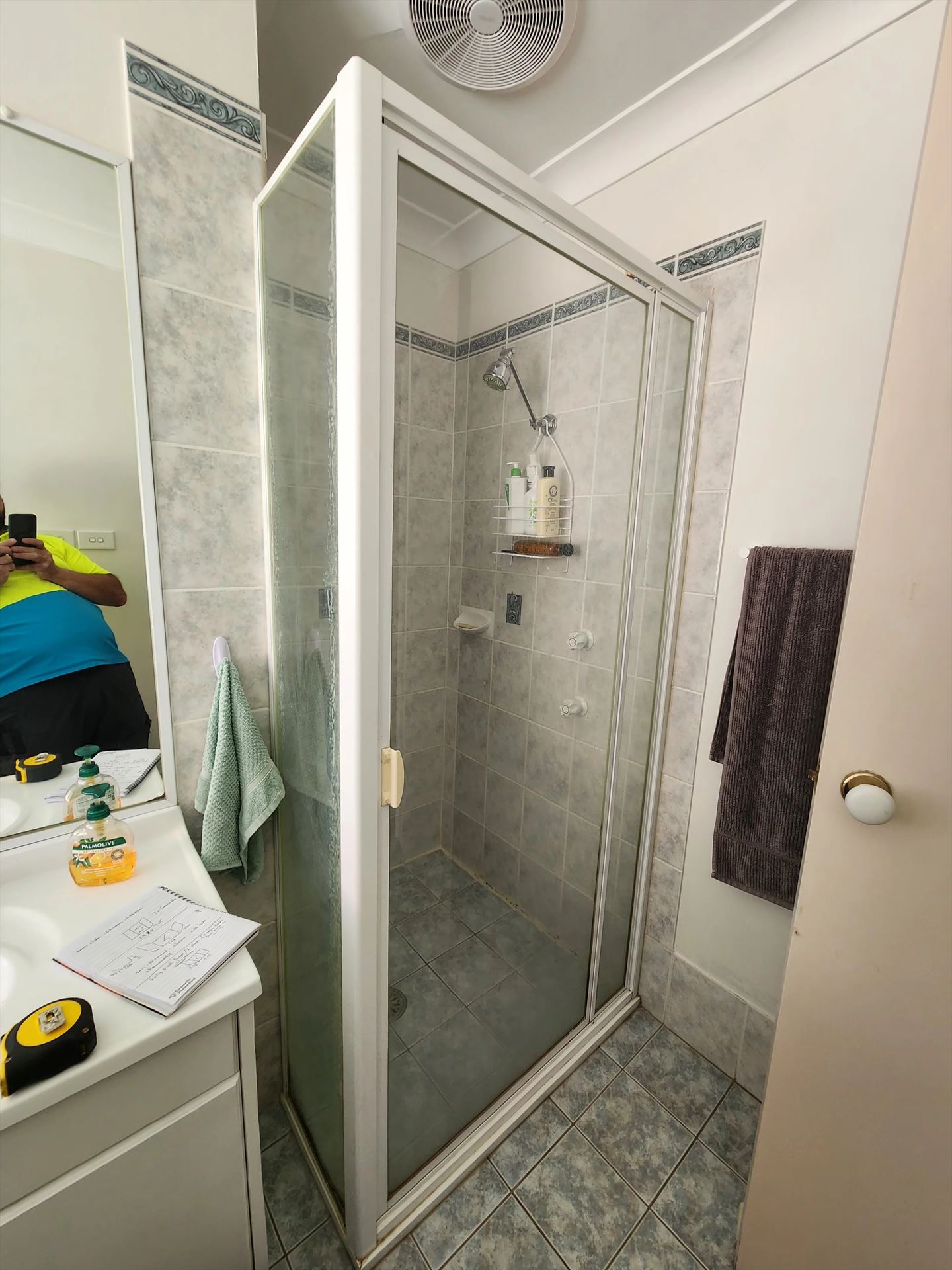 fully shower screen with white hardware installed in Doonside by Showerland