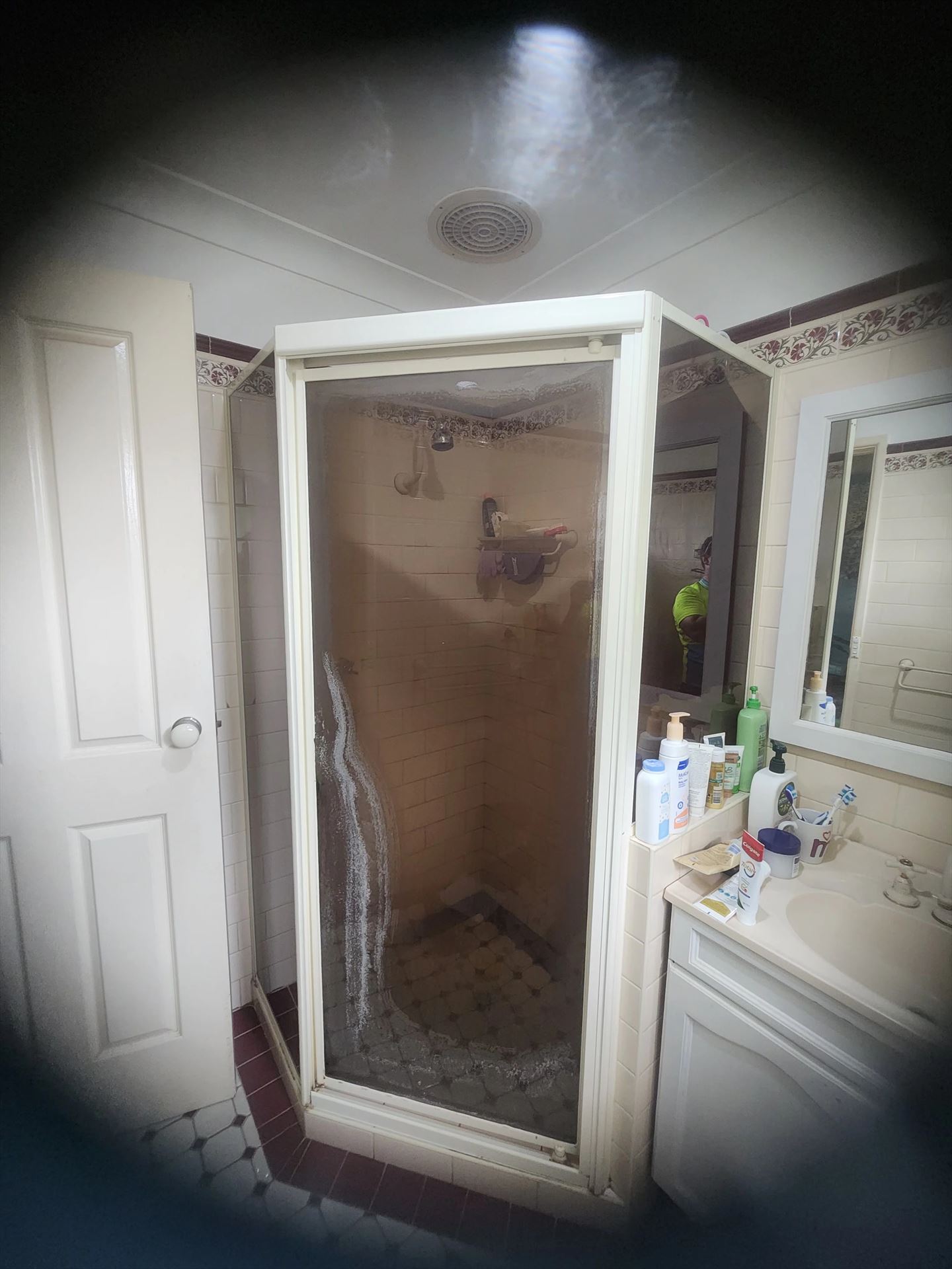 fully shower screen with white hardware installed in Doonside by Showerland