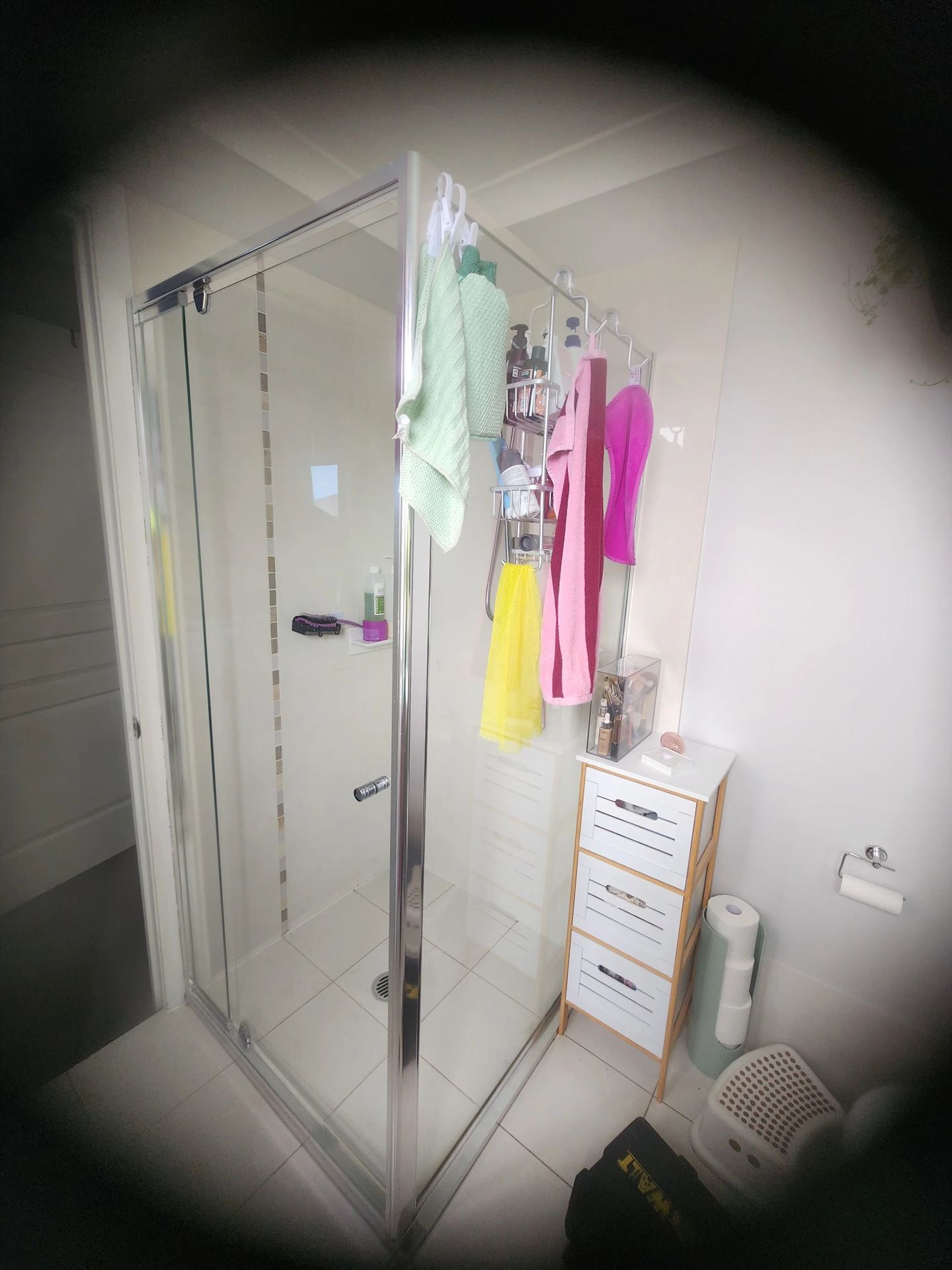 fully shower screen with chrome hardware installed in Ropes Crossing by Showerland