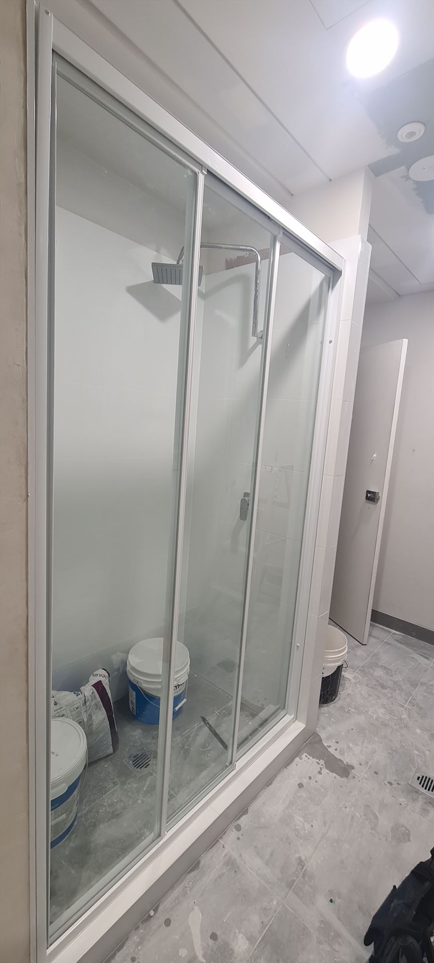 fully shower screen with chrome hardware installed in Sydney by Showerland