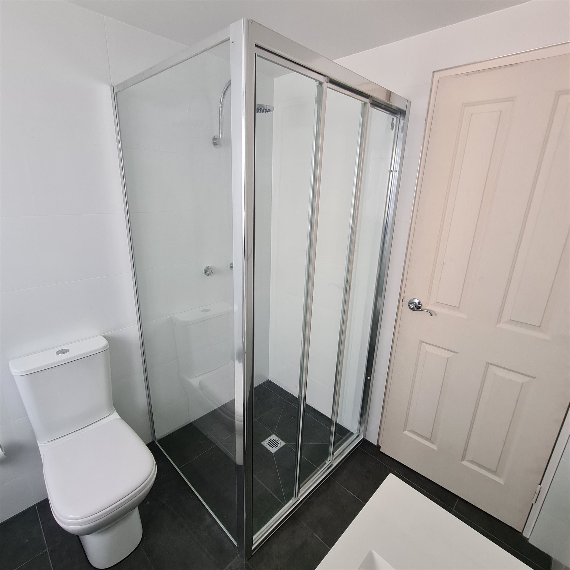 shower screen installed in Wentworthville by Showerland