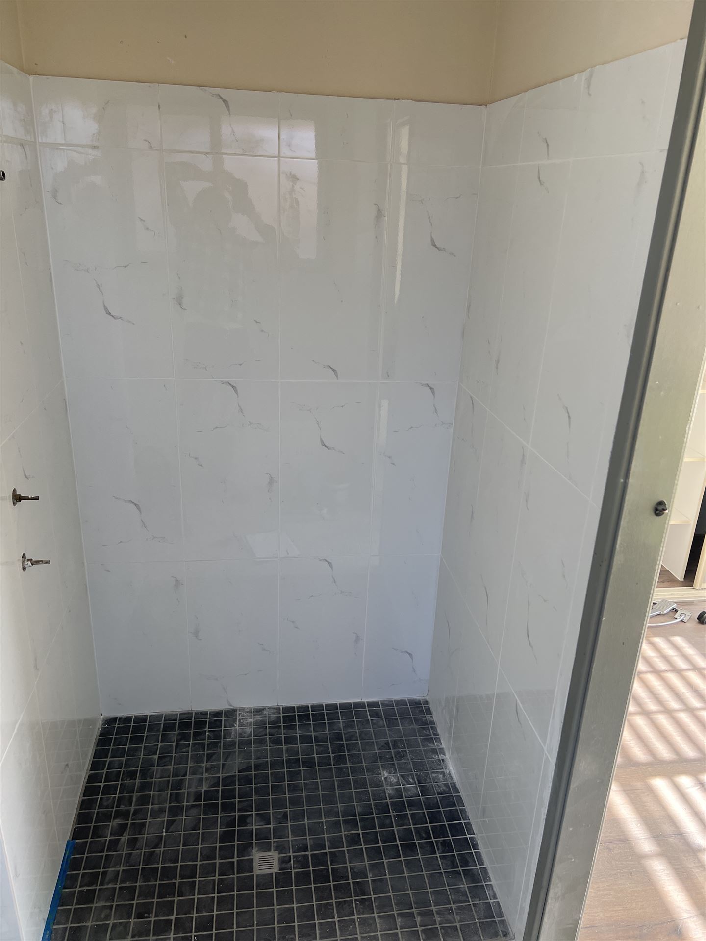 shower screen installed in Glendenning by Showerland