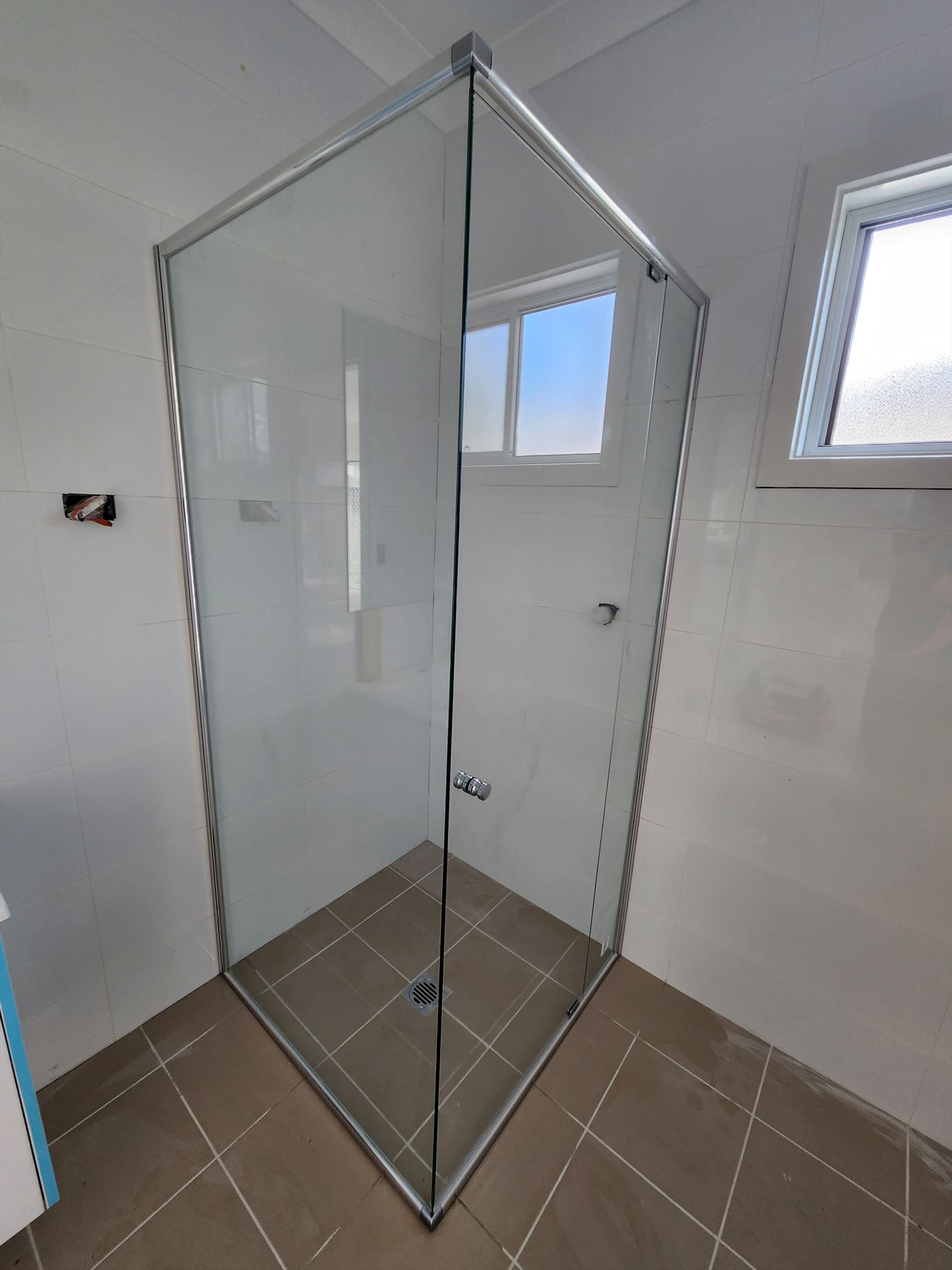 semi shower screen installed in Emerton by Showerland