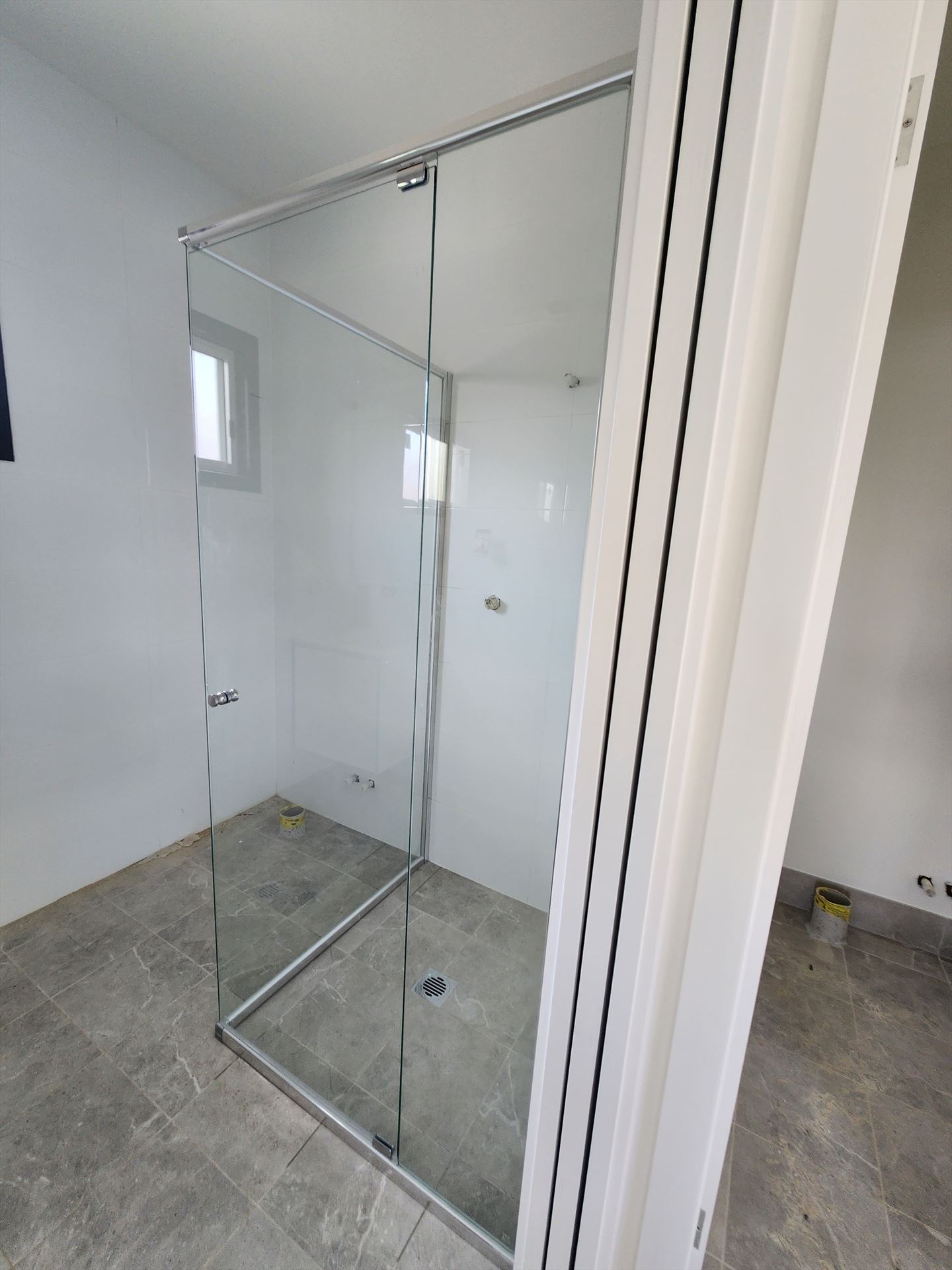 fully shower screen installed in Minchinbury by Showerland