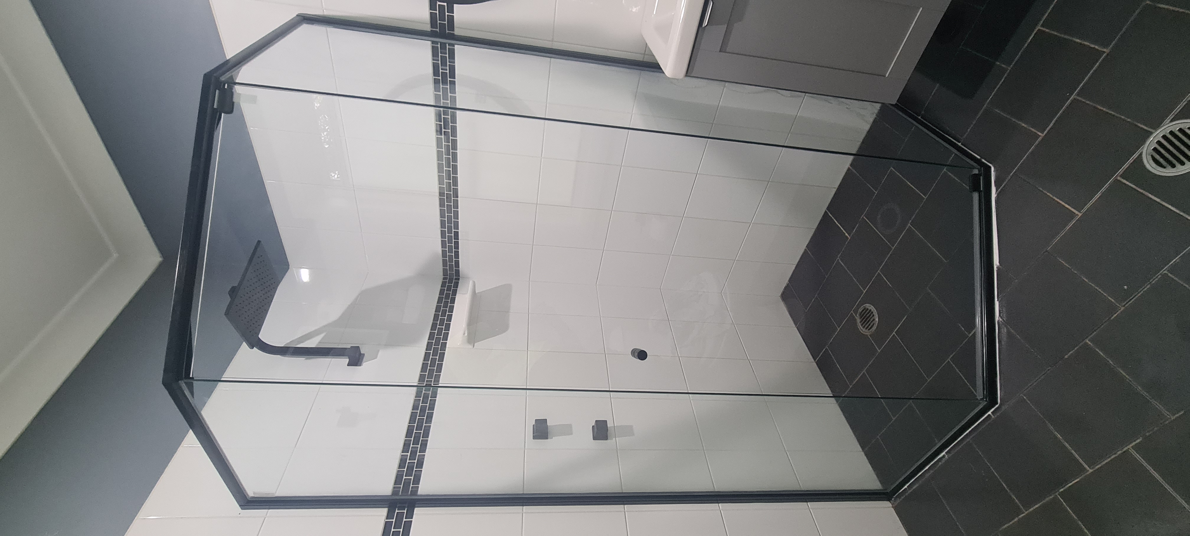 Custom diamond shower screen with matt black hardware, Sydney