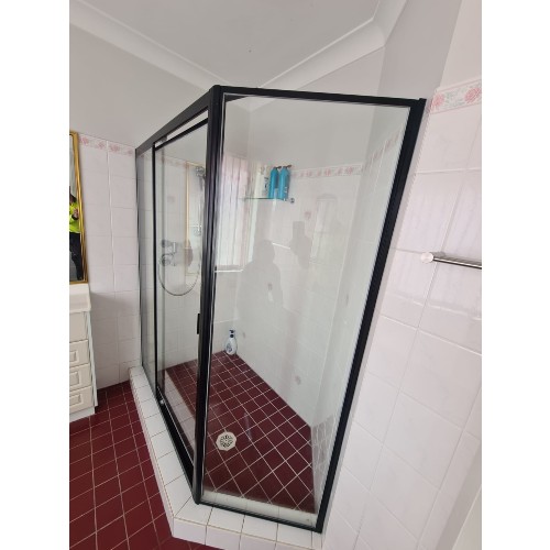 choosing-the-right-shower-door