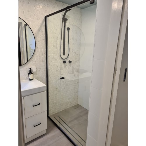 wall-to-wall-Matt-black-semi-frameless-shower-screen